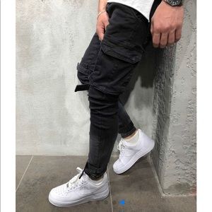 black denim skinny pants